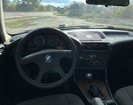 Чорний БМВ 5 Серія, об'ємом двигуна 3 л та пробігом 311 тис. км за 1900 $, фото 12 на Automoto.ua