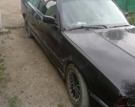 Черный БМВ 5 Серия, объемом двигателя 2 л и пробегом 134 тыс. км за 2000 $, фото 4 на Automoto.ua