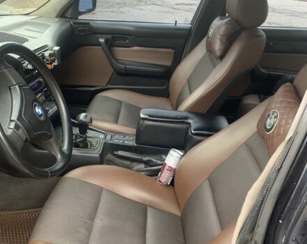 Чорний БМВ 5 Серія, об'ємом двигуна 2 л та пробігом 384 тис. км за 2500 $, фото 4 на Automoto.ua