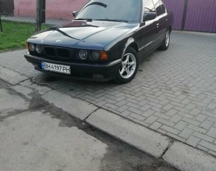 Черный БМВ 5 Серия, объемом двигателя 2 л и пробегом 315 тыс. км за 5700 $, фото 1 на Automoto.ua