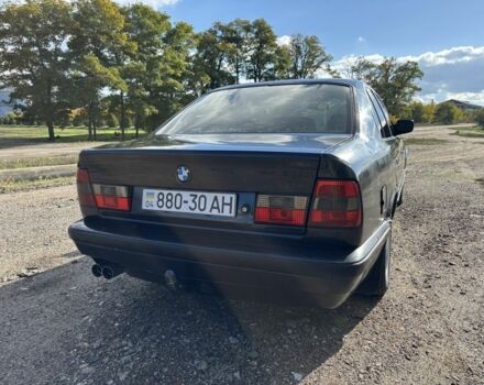 Чорний БМВ 5 Серія, об'ємом двигуна 3 л та пробігом 311 тис. км за 1900 $, фото 4 на Automoto.ua