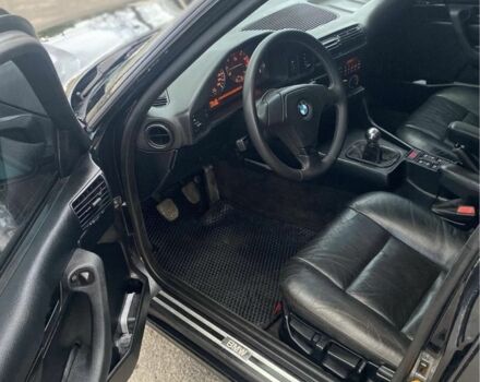 Чорний БМВ 5 Серія, об'ємом двигуна 4 л та пробігом 400 тис. км за 8380 $, фото 4 на Automoto.ua