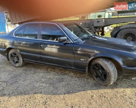 Черный БМВ 5 Серия, объемом двигателя 2 л и пробегом 300 тыс. км за 2100 $, фото 2 на Automoto.ua