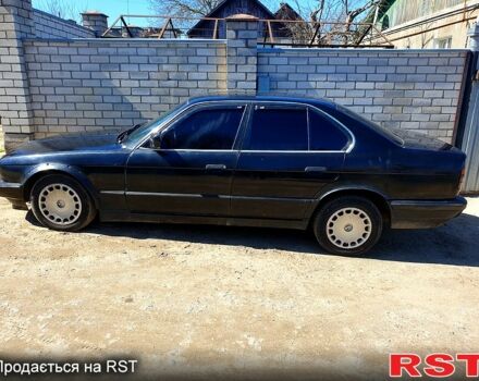 Черный БМВ 5 Серия, объемом двигателя 2 л и пробегом 320 тыс. км за 1500 $, фото 1 на Automoto.ua