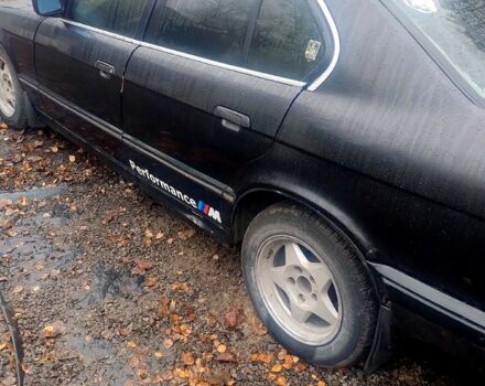 Чорний БМВ 5 Серія, об'ємом двигуна 2.5 л та пробігом 300 тис. км за 1180 $, фото 5 на Automoto.ua