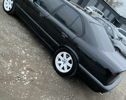Черный БМВ 5 Серия, объемом двигателя 2.5 л и пробегом 350 тыс. км за 4000 $, фото 10 на Automoto.ua