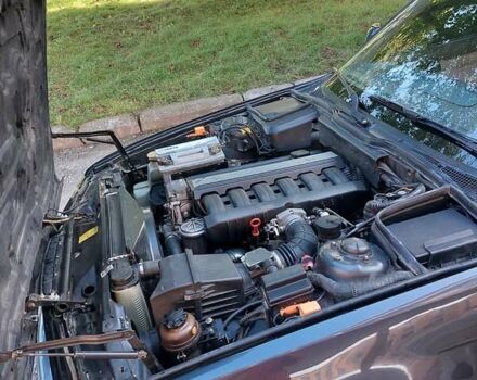 Чорний БМВ 5 Серія, об'ємом двигуна 2.5 л та пробігом 300 тис. км за 3500 $, фото 9 на Automoto.ua