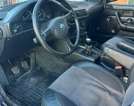 Чорний БМВ 5 Серія, об'ємом двигуна 1.99 л та пробігом 220 тис. км за 3500 $, фото 8 на Automoto.ua