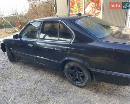 Черный БМВ 5 Серия, объемом двигателя 2 л и пробегом 300 тыс. км за 2100 $, фото 1 на Automoto.ua