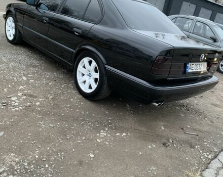 Черный БМВ 5 Серия, объемом двигателя 2.5 л и пробегом 350 тыс. км за 4000 $, фото 2 на Automoto.ua