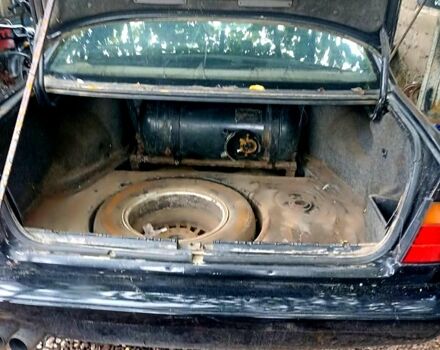 Черный БМВ 5 Серия, объемом двигателя 2.5 л и пробегом 300 тыс. км за 1300 $, фото 6 на Automoto.ua