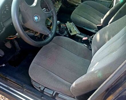 Черный БМВ 5 Серия, объемом двигателя 2.5 л и пробегом 300 тыс. км за 1300 $, фото 1 на Automoto.ua