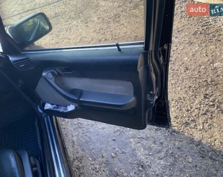 Черный БМВ 5 Серия, объемом двигателя 2 л и пробегом 300 тыс. км за 2100 $, фото 6 на Automoto.ua