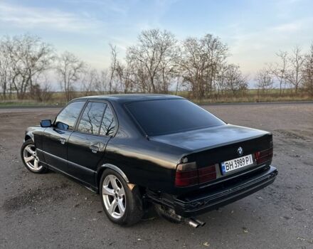 Черный БМВ 5 Серия, объемом двигателя 2.5 л и пробегом 300 тыс. км за 2450 $, фото 2 на Automoto.ua