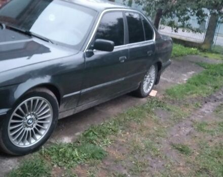 Чорний БМВ 5 Серія, об'ємом двигуна 2 л та пробігом 250 тис. км за 2600 $, фото 1 на Automoto.ua