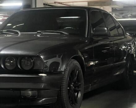 Черный БМВ 5 Серия, объемом двигателя 2 л и пробегом 400 тыс. км за 3500 $, фото 4 на Automoto.ua