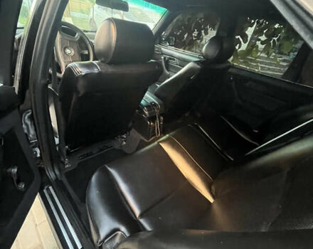 Черный БМВ 5 Серия, объемом двигателя 1.8 л и пробегом 400 тыс. км за 3000 $, фото 6 на Automoto.ua