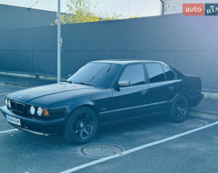 Черный БМВ 5 Серия, объемом двигателя 2 л и пробегом 350 тыс. км за 3450 $, фото 3 на Automoto.ua