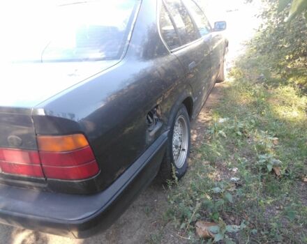 Черный БМВ 5 Серия, объемом двигателя 2 л и пробегом 550 тыс. км за 1500 $, фото 1 на Automoto.ua