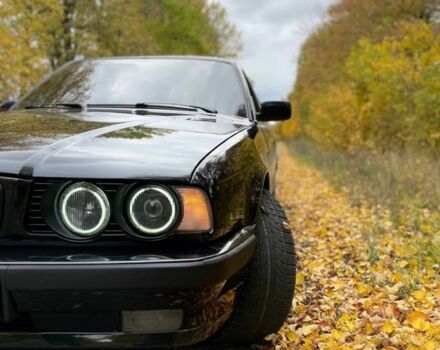 Черный БМВ 5 Серия, объемом двигателя 2 л и пробегом 400 тыс. км за 4499 $, фото 1 на Automoto.ua