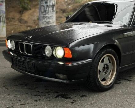 Чорний БМВ 5 Серія, об'ємом двигуна 2 л та пробігом 250 тис. км за 2000 $, фото 4 на Automoto.ua