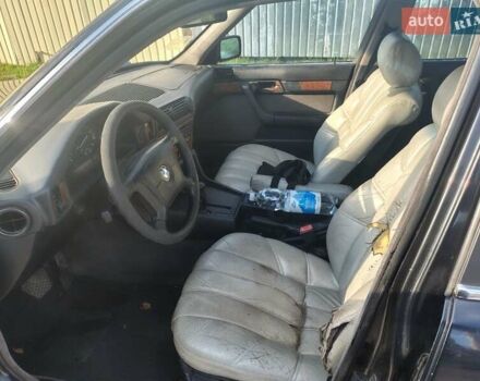 Черный БМВ 5 Серия, объемом двигателя 2.5 л и пробегом 360 тыс. км за 2700 $, фото 9 на Automoto.ua