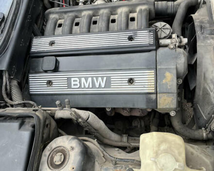 Черный БМВ 5 Серия, объемом двигателя 2 л и пробегом 349 тыс. км за 3000 $, фото 13 на Automoto.ua