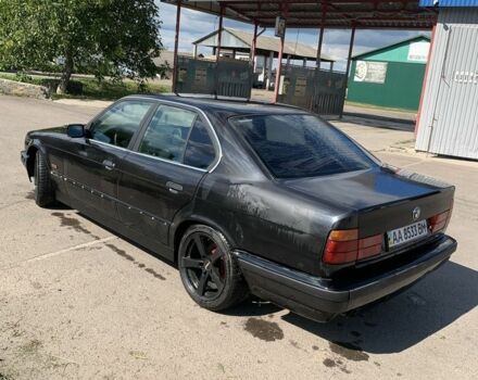 Чорний БМВ 5 Серія, об'ємом двигуна 2 л та пробігом 350 тис. км за 2200 $, фото 4 на Automoto.ua