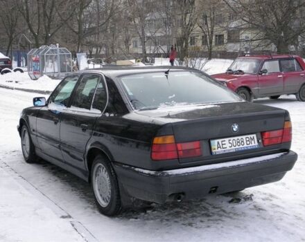 Черный БМВ 5 Серия, объемом двигателя 2 л и пробегом 777 тыс. км за 4000 $, фото 4 на Automoto.ua
