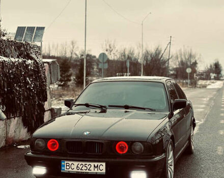 Чорний БМВ 5 Серія, об'ємом двигуна 2 л та пробігом 300 тис. км за 3600 $, фото 17 на Automoto.ua