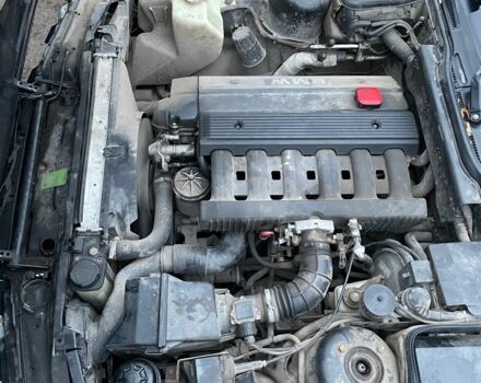 Чорний БМВ 5 Серія, об'ємом двигуна 2 л та пробігом 300 тис. км за 1400 $, фото 8 на Automoto.ua