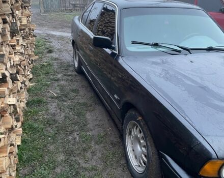 Чорний БМВ 5 Серія, об'ємом двигуна 2 л та пробігом 300 тис. км за 1400 $, фото 4 на Automoto.ua