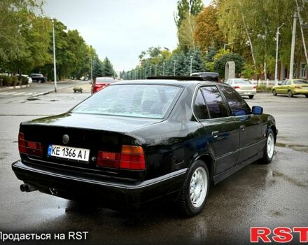 Черный БМВ 5 Серия, объемом двигателя 2.5 л и пробегом 500 тыс. км за 1750 $, фото 5 на Automoto.ua