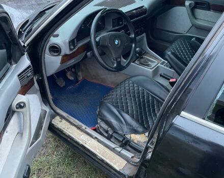 Чорний БМВ 5 Серія, об'ємом двигуна 2 л та пробігом 300 тис. км за 1400 $, фото 12 на Automoto.ua