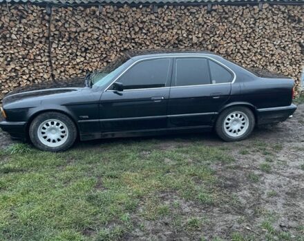 Чорний БМВ 5 Серія, об'ємом двигуна 2 л та пробігом 300 тис. км за 1400 $, фото 2 на Automoto.ua