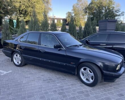 Черный БМВ 5 Серия, объемом двигателя 2 л и пробегом 777 тыс. км за 4000 $, фото 1 на Automoto.ua