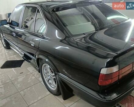 Черный БМВ 5 Серия, объемом двигателя 3 л и пробегом 525 тыс. км за 7400 $, фото 1 на Automoto.ua