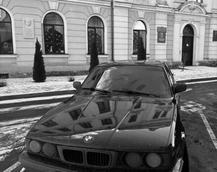 Чорний БМВ 5 Серія, об'ємом двигуна 2 л та пробігом 300 тис. км за 3600 $, фото 6 на Automoto.ua