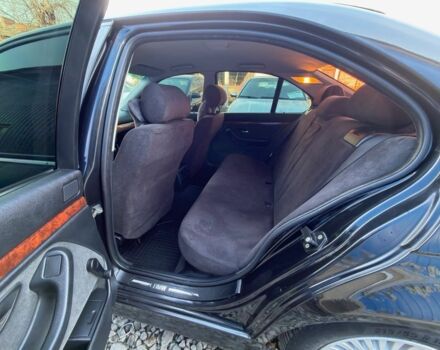 Черный БМВ 5 Серия, объемом двигателя 2.5 л и пробегом 300 тыс. км за 2900 $, фото 12 на Automoto.ua