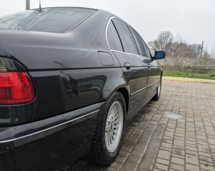 Черный БМВ 5 Серия, объемом двигателя 3.5 л и пробегом 267 тыс. км за 4000 $, фото 5 на Automoto.ua