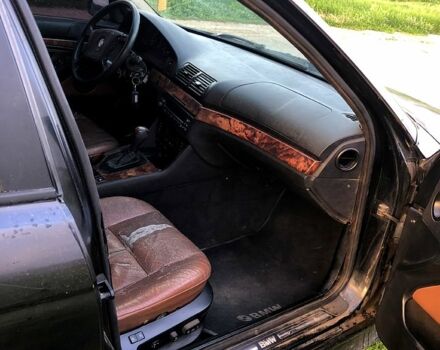 Черный БМВ 5 Серия, объемом двигателя 2.8 л и пробегом 600 тыс. км за 3200 $, фото 6 на Automoto.ua