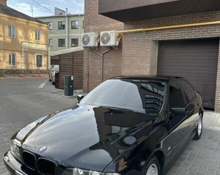 Черный БМВ 5 Серия, объемом двигателя 2.5 л и пробегом 300 тыс. км за 4999 $, фото 1 на Automoto.ua