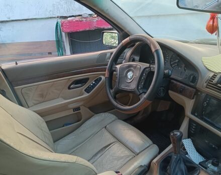 Черный БМВ 5 Серия, объемом двигателя 2 л и пробегом 200 тыс. км за 1900 $, фото 2 на Automoto.ua