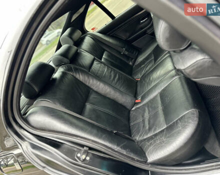 Черный БМВ 5 Серия, объемом двигателя 2.79 л и пробегом 303 тыс. км за 3999 $, фото 5 на Automoto.ua