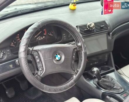 Черный БМВ 5 Серия, объемом двигателя 2.5 л и пробегом 420 тыс. км за 4300 $, фото 9 на Automoto.ua