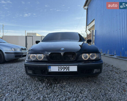 Черный БМВ 5 Серия, объемом двигателя 2.5 л и пробегом 300 тыс. км за 2900 $, фото 1 на Automoto.ua