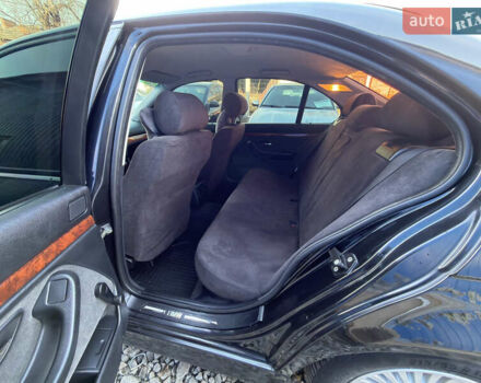 Черный БМВ 5 Серия, объемом двигателя 2.5 л и пробегом 300 тыс. км за 2900 $, фото 12 на Automoto.ua