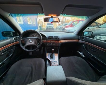 Черный БМВ 5 Серия, объемом двигателя 2.5 л и пробегом 300 тыс. км за 2900 $, фото 11 на Automoto.ua
