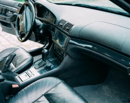 Черный БМВ 5 Серия, объемом двигателя 4.4 л и пробегом 400 тыс. км за 13000 $, фото 9 на Automoto.ua