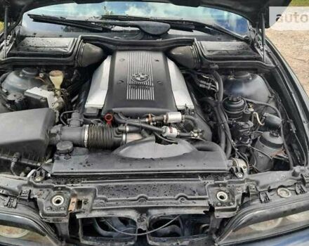 Черный БМВ 5 Серия, объемом двигателя 3.5 л и пробегом 258 тыс. км за 5300 $, фото 13 на Automoto.ua